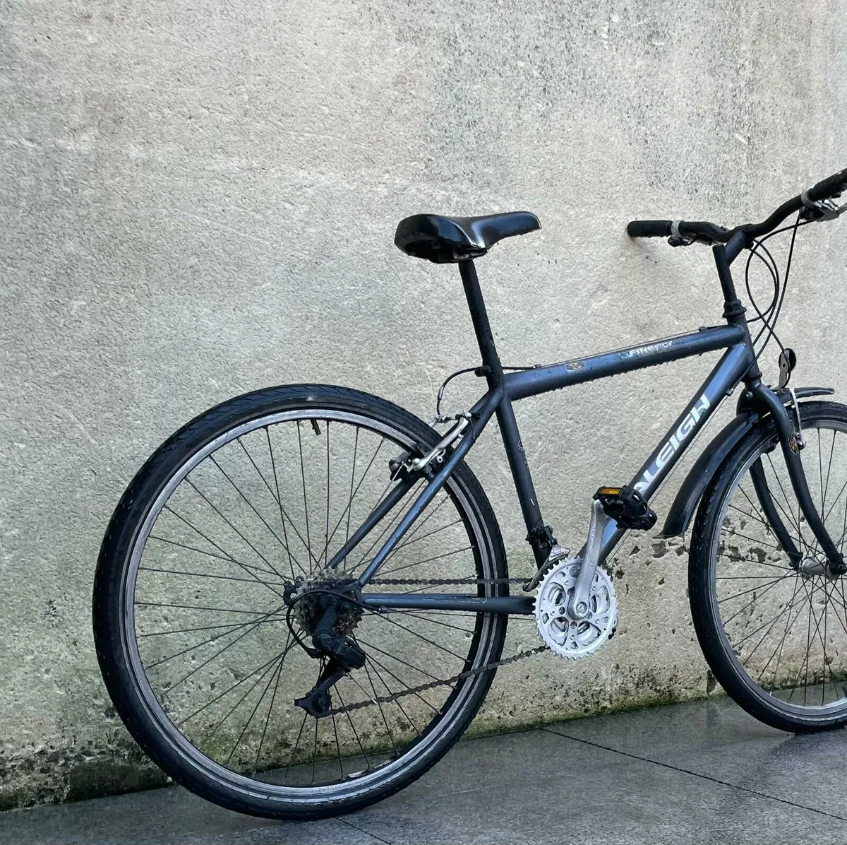 Raleagh Bicycle - Image 3