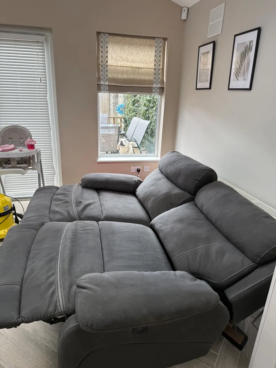 Recliner Sofa - Image 4