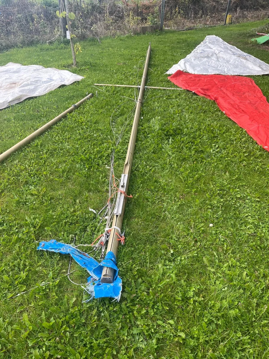 Sail mast - Image 1