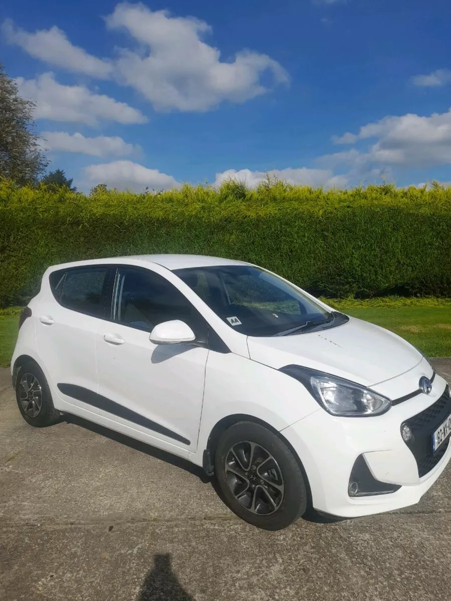 18 hyundai i10 1.0 automatic deluxe - Image 1