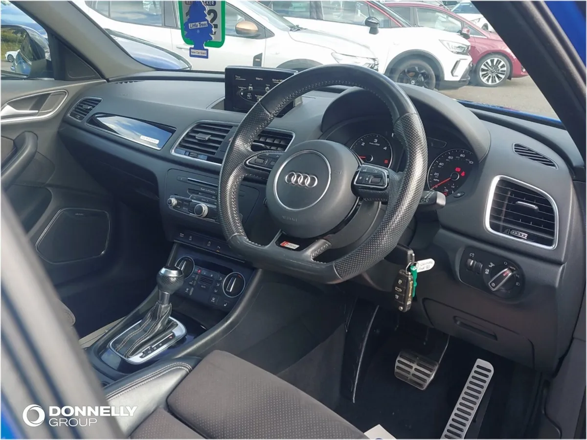 Audi Q3 Estate Special Editions Black Edition - Image 4