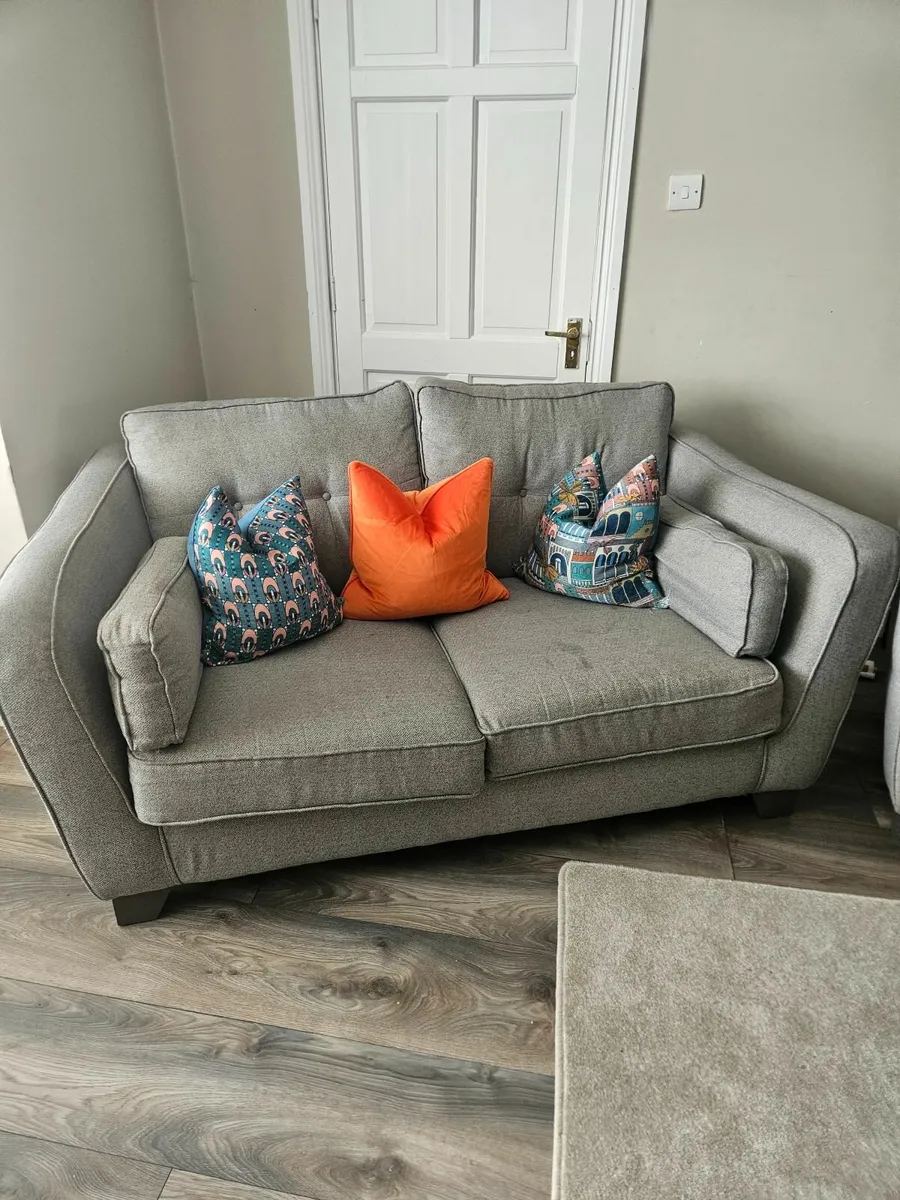 Grey 4 seater sofa and 2 seater Sofa - Image 3