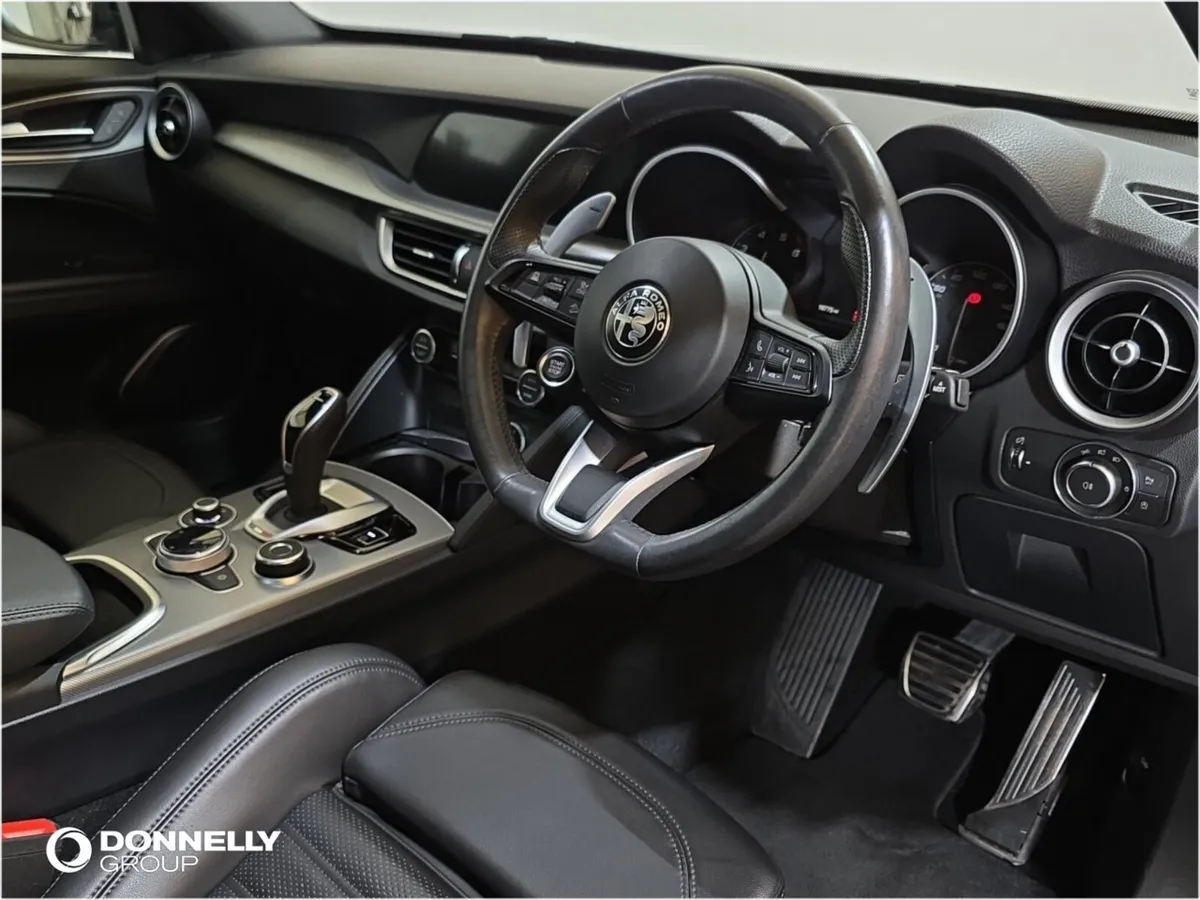 Alfa Romeo Stelvio Estate Veloce - Image 4