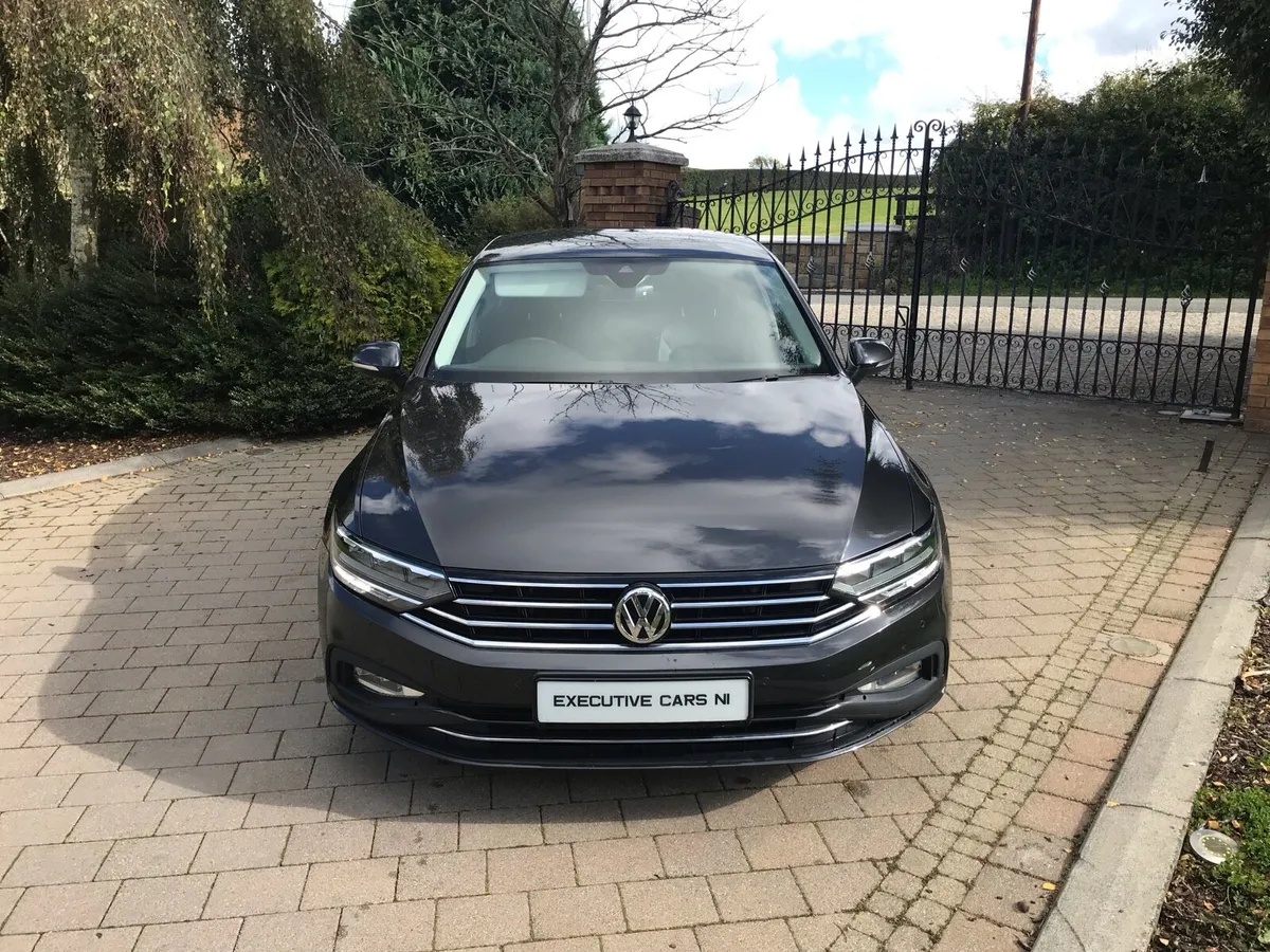 Volkswagen Passat 150 SEL TDI EVO 2.0 L - Image 2