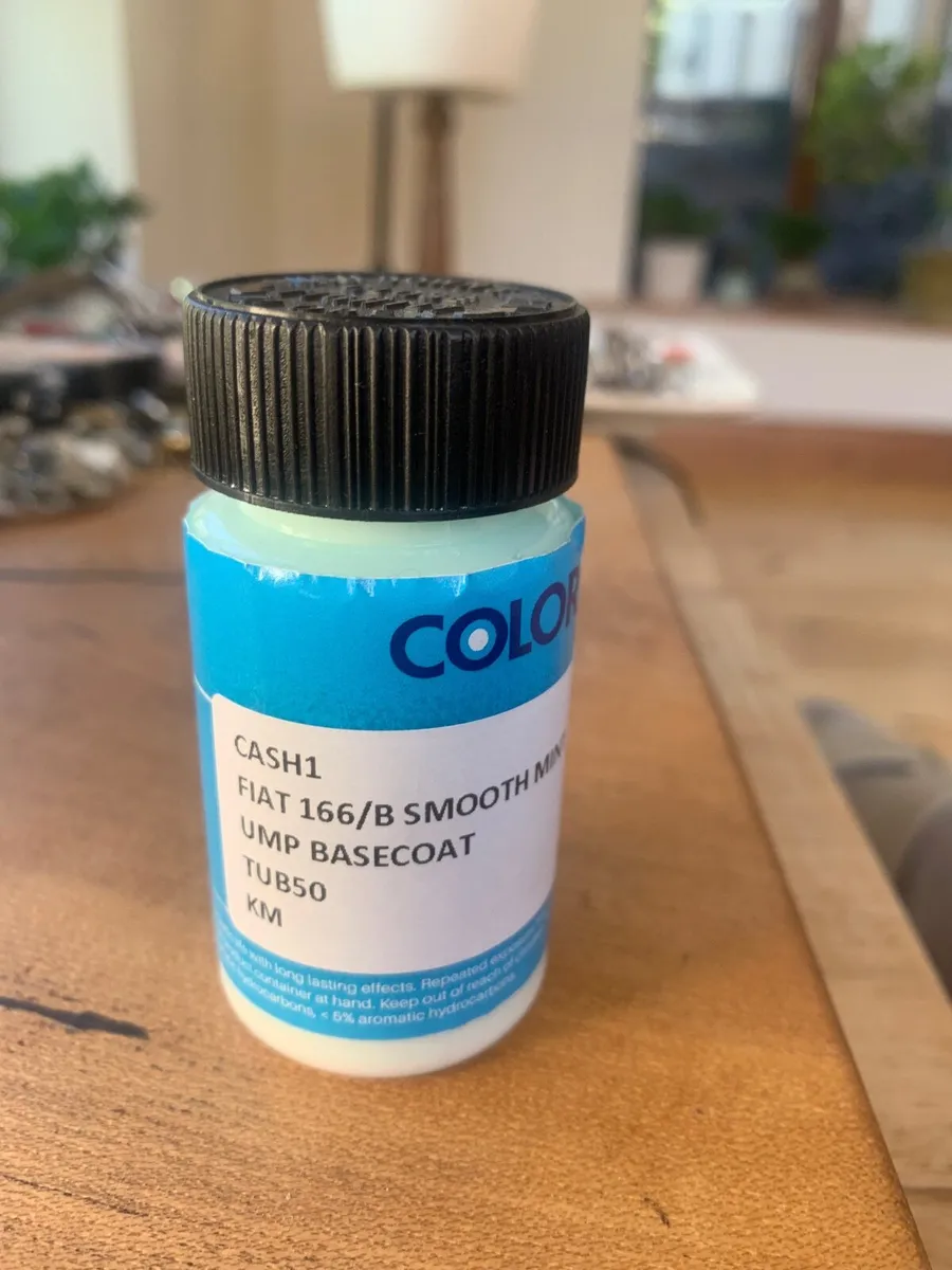 Fiat 500 touch up paint pot - Image 3