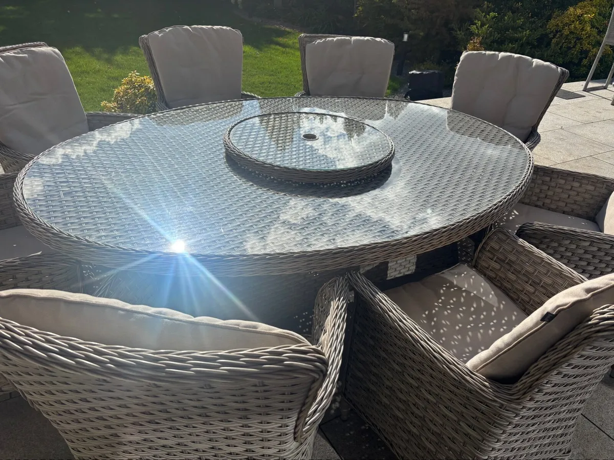 8 Seater Garden Furniture set - Image 1