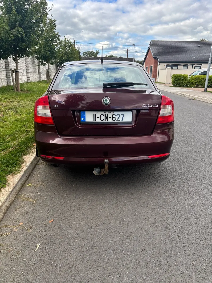 Skoda Octavia Ambition CR 1.6 Diesel - Image 4