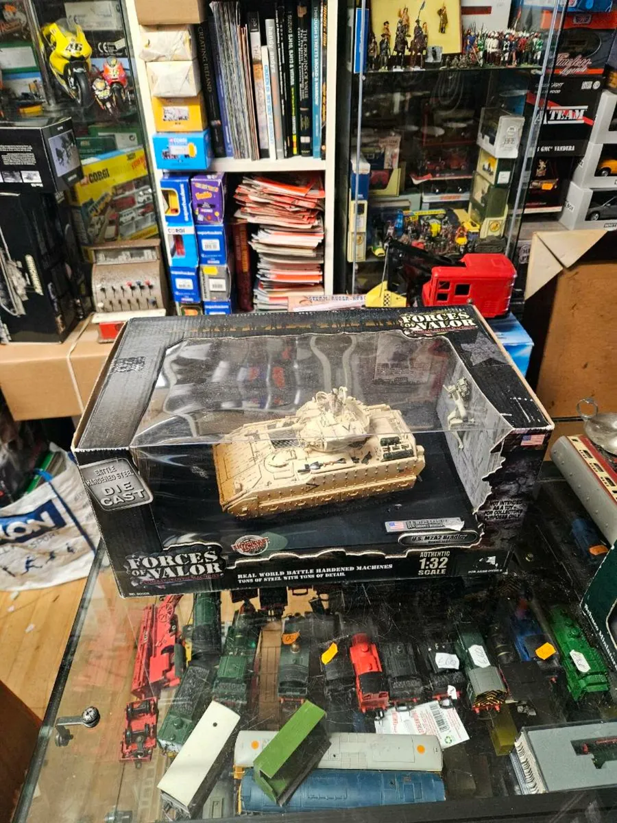 Corgi Forces of Valor American Bradley Armoured Ca - Image 1