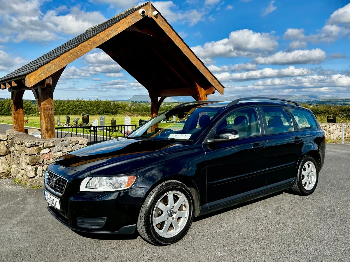 Volvo V50 2.0D 6Spd *New NCT*Special Car* 100k - Image 2