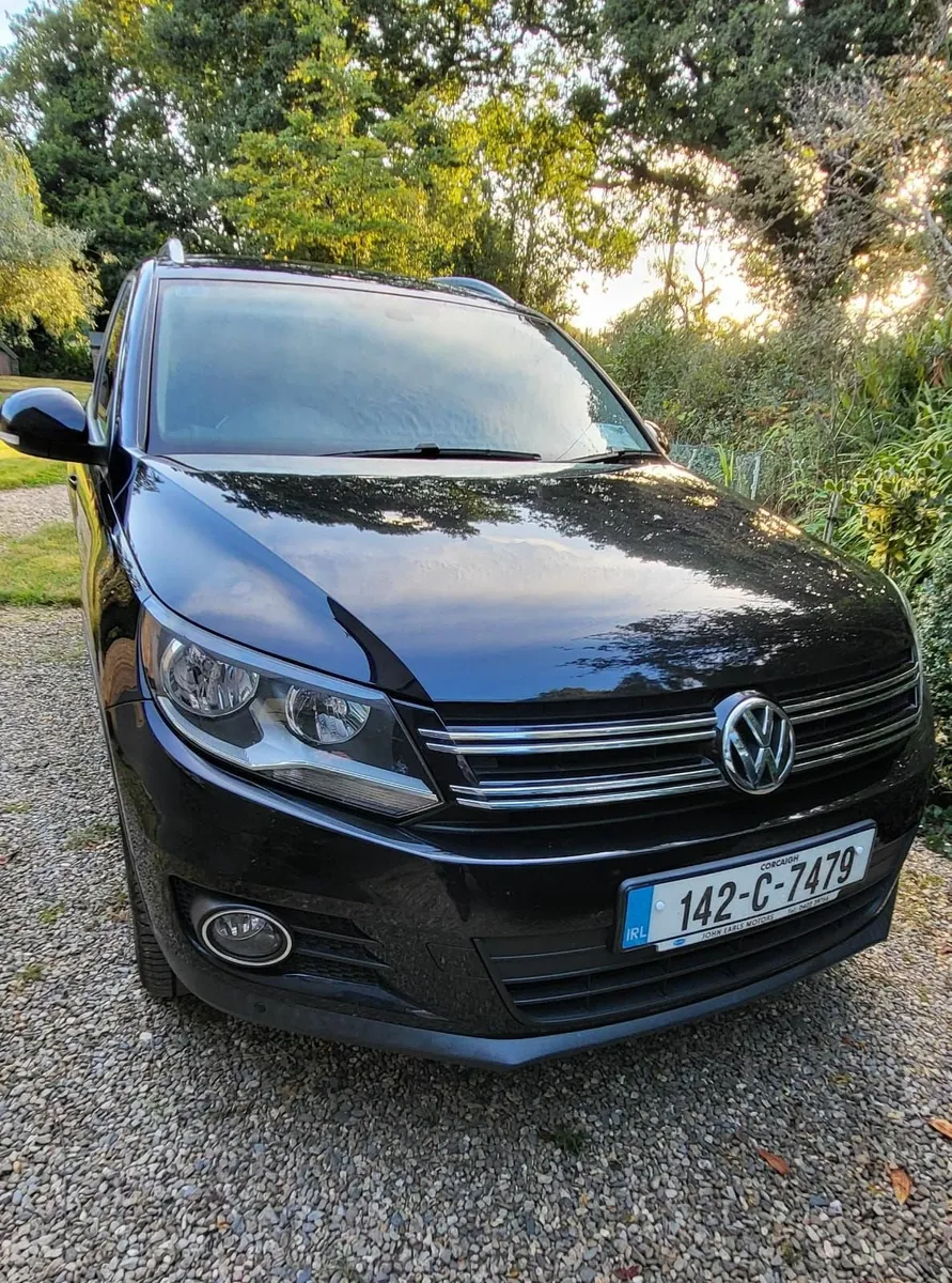 Automatic Volkswagen Tiguan 4Motion - Image 2