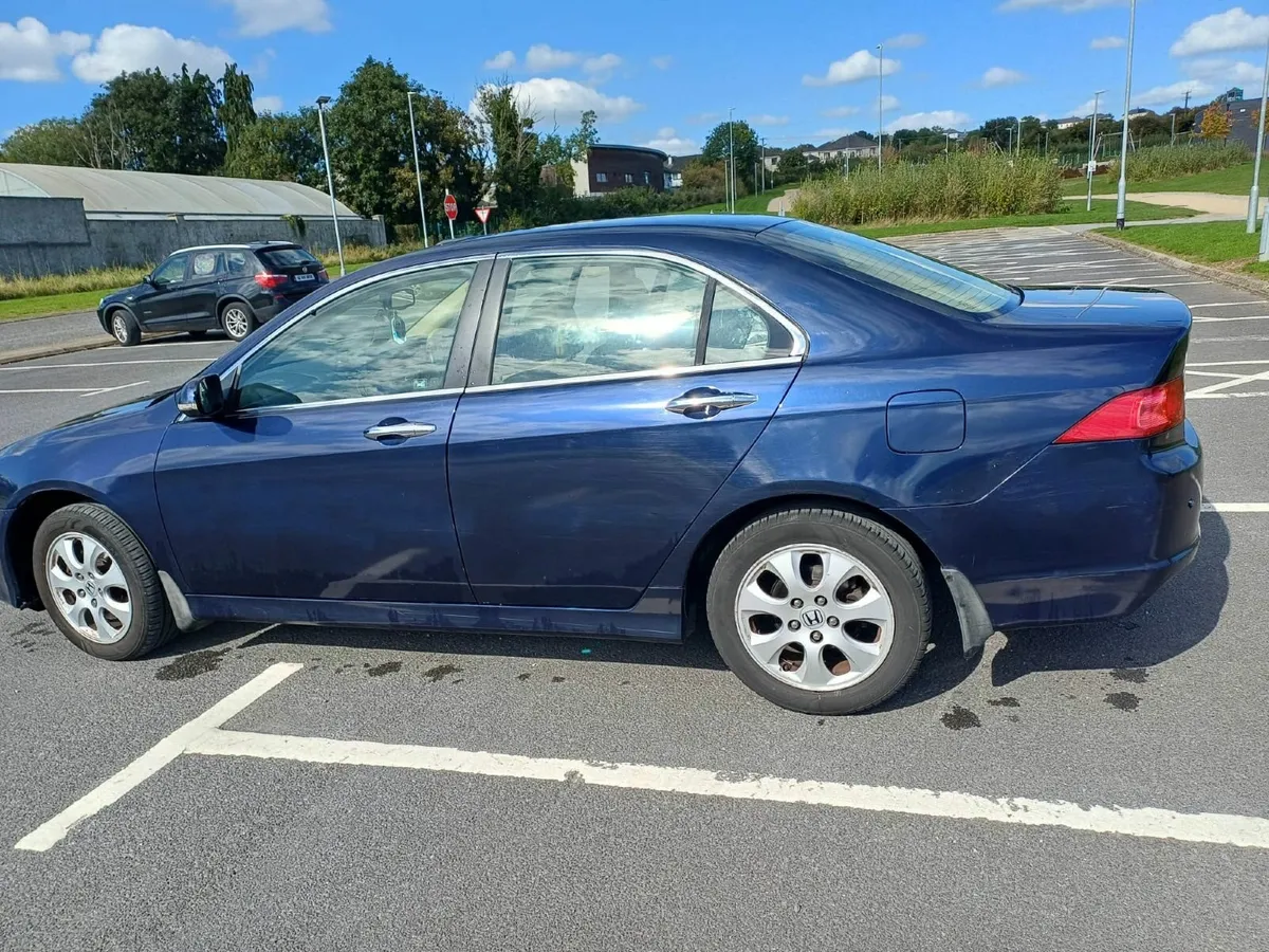 Honda Accord 2009 - Image 3