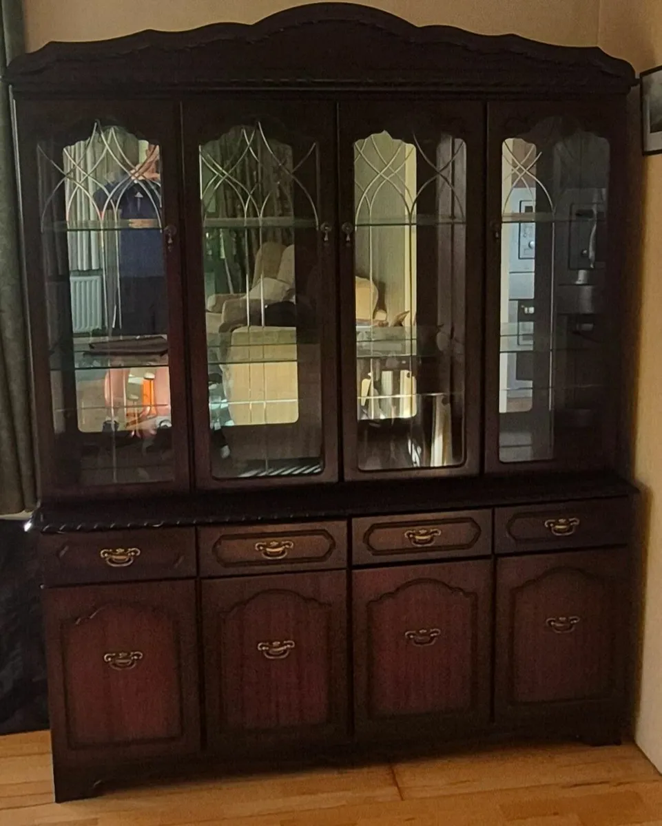 Cabinet - Image 2