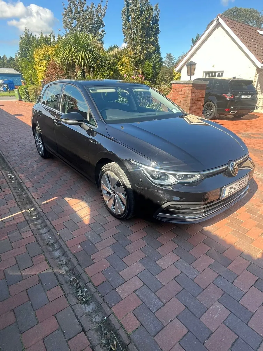 2021 Volkswagen golf 1.5 tsi style - Image 2