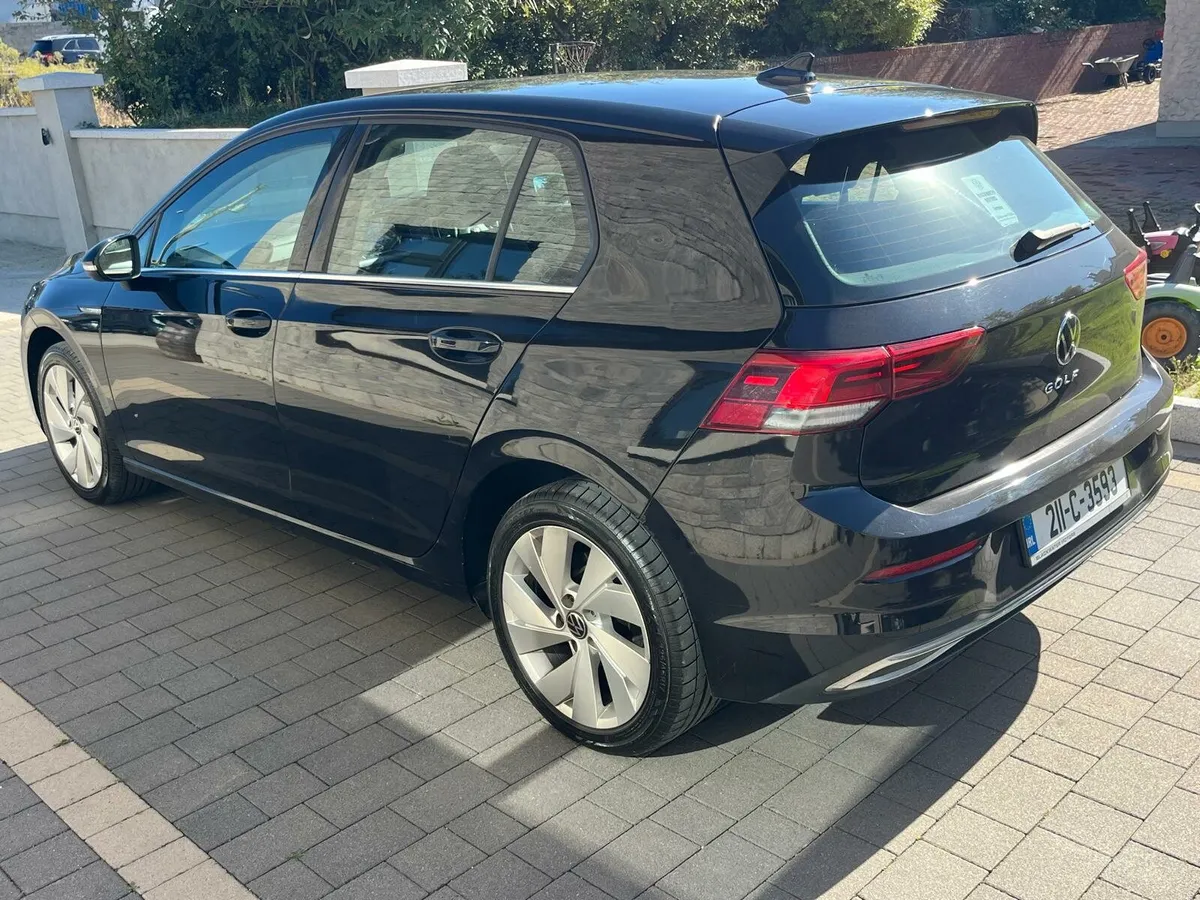 2021 Volkswagen golf 1.5 tsi style - Image 4