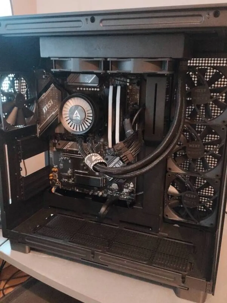 High End Gaming PC (No GPU) - Image 1