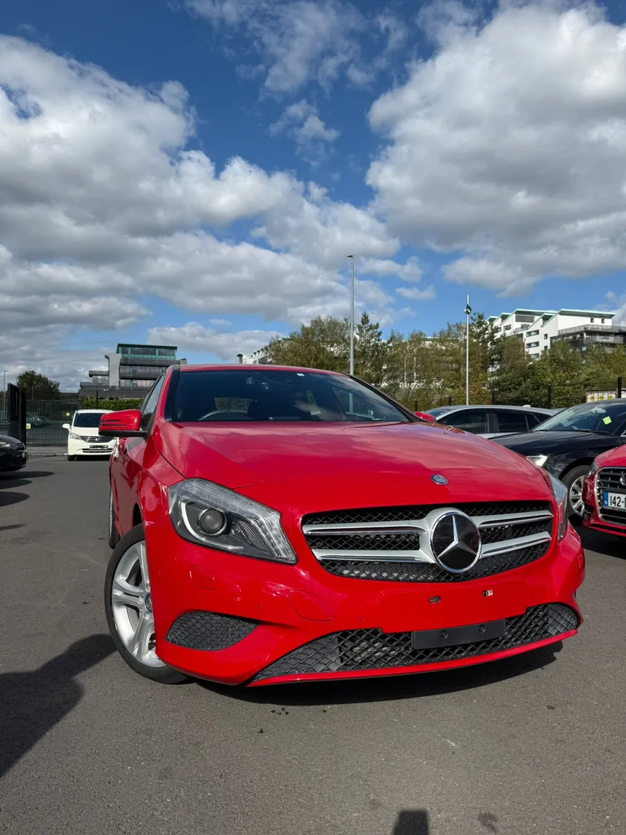 MERCEDES A180 2014red - Image 1