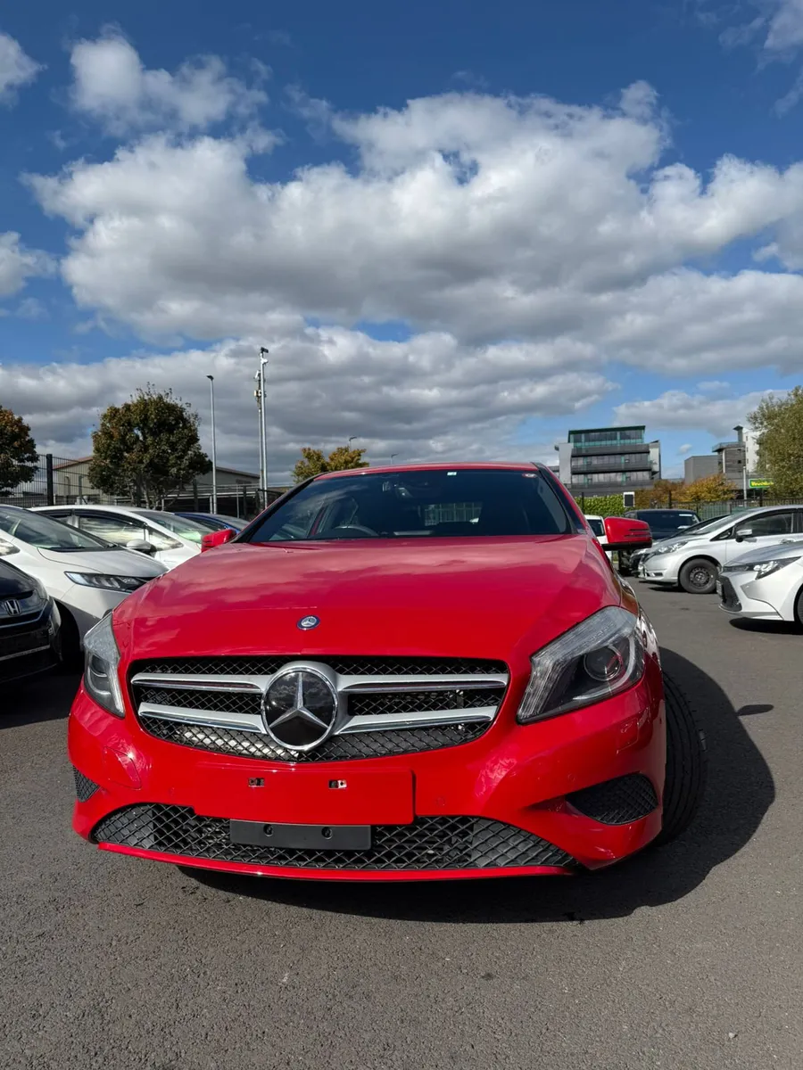 MERCEDES A180 2014red - Image 2
