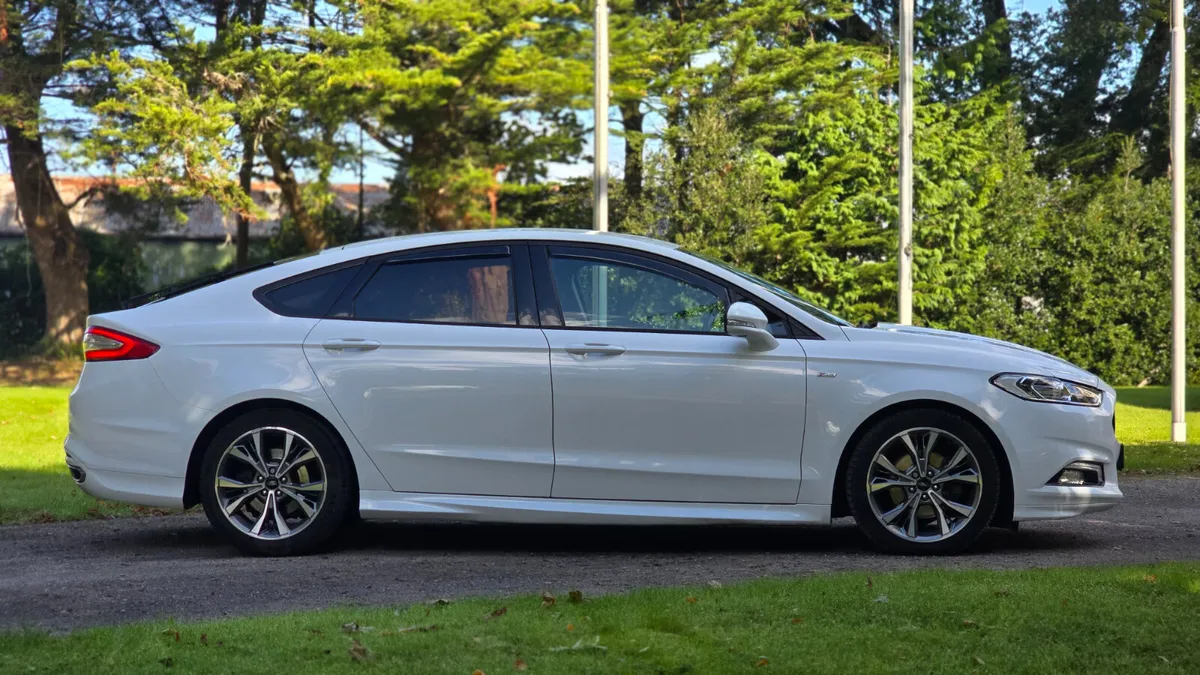 2017 Ford Mondeo 2.0 Tdci 180BHP ST Line - Image 3