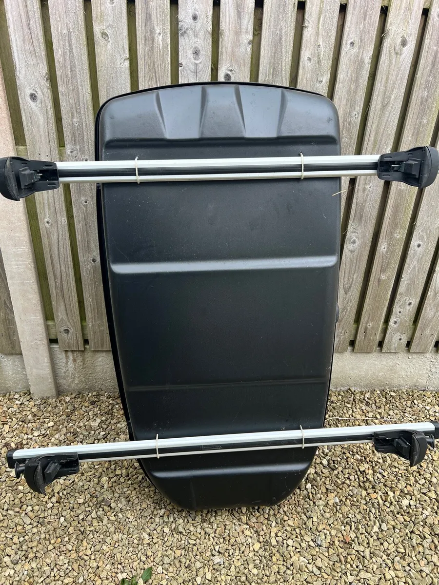 Roof Box and Roof Bars - Image 2