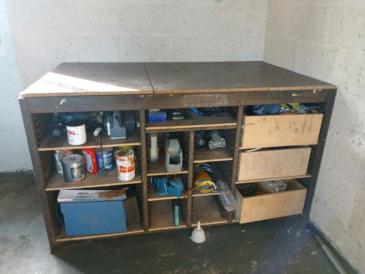 Work bench FREE - Image 1
