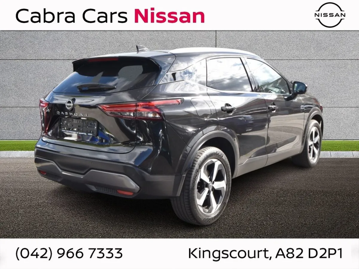Nissan QASHQAI Premium Mild Hybrid Pan Roof - Image 2