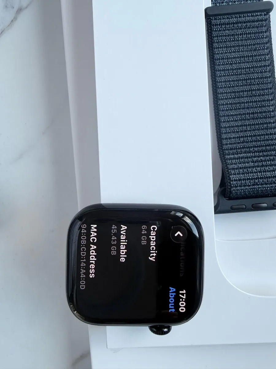 Apple Watch series 10 - Image 3