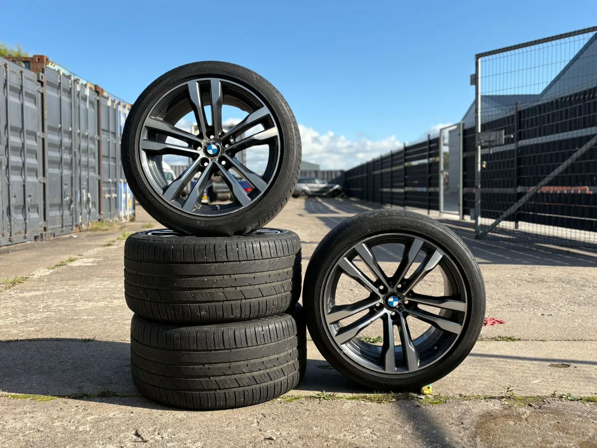 20" GENUINE BMW 468M ALLOY WHEELS AND TYRES - Image 1