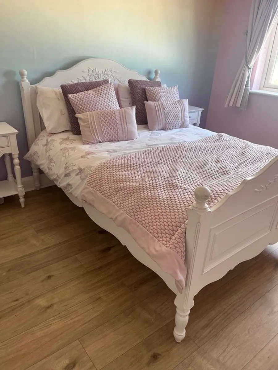 Double bed frame and bedside locker - Image 2