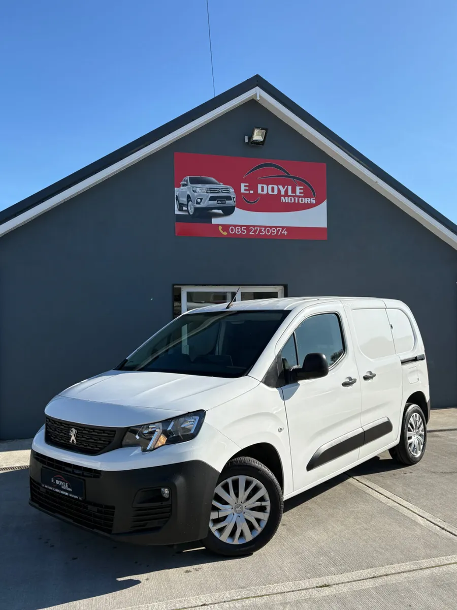 2019 Peugeot Partner Professional - Image 2