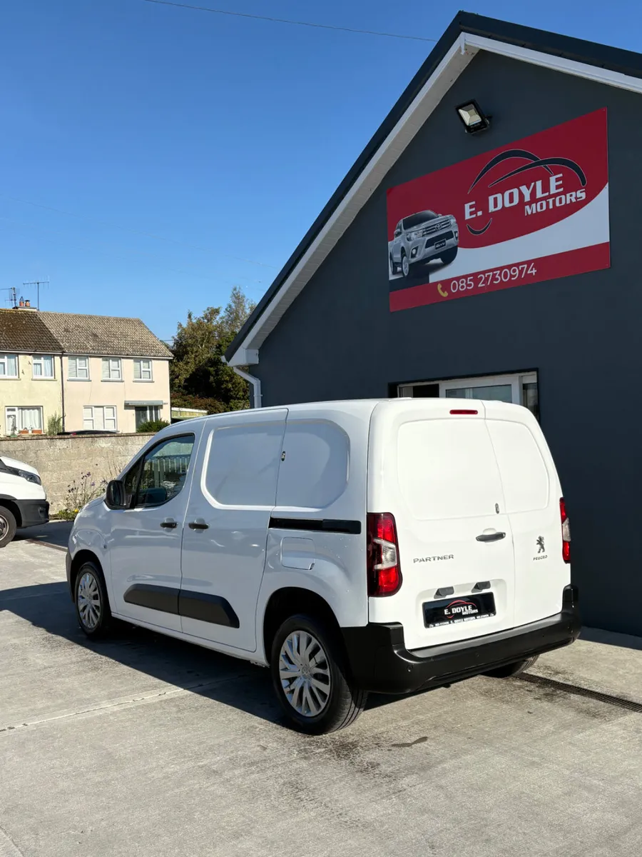 2019 Peugeot Partner Professional - Image 4