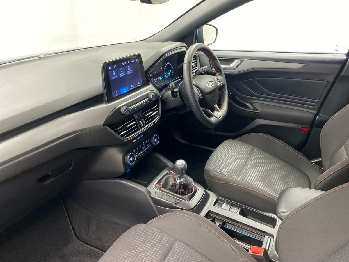 Ford Focus 1.0l Ecoboost 125PS Trend - Image 3