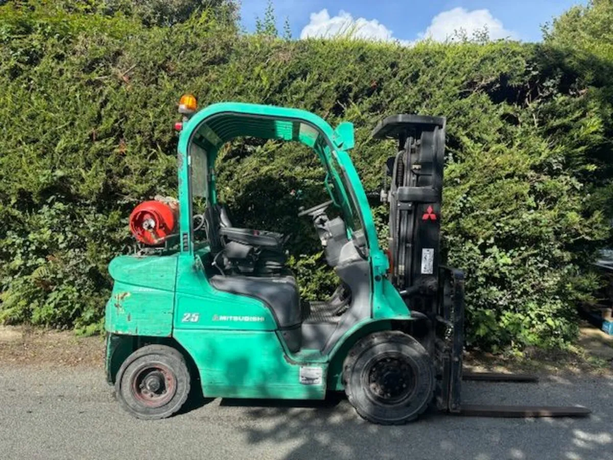 Mitsubishi Forklift - Image 1