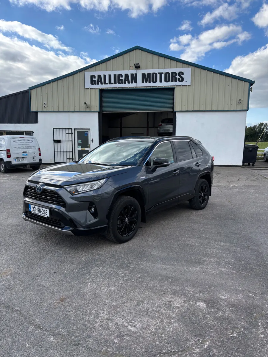 Toyota RAV4 2023 - Image 2