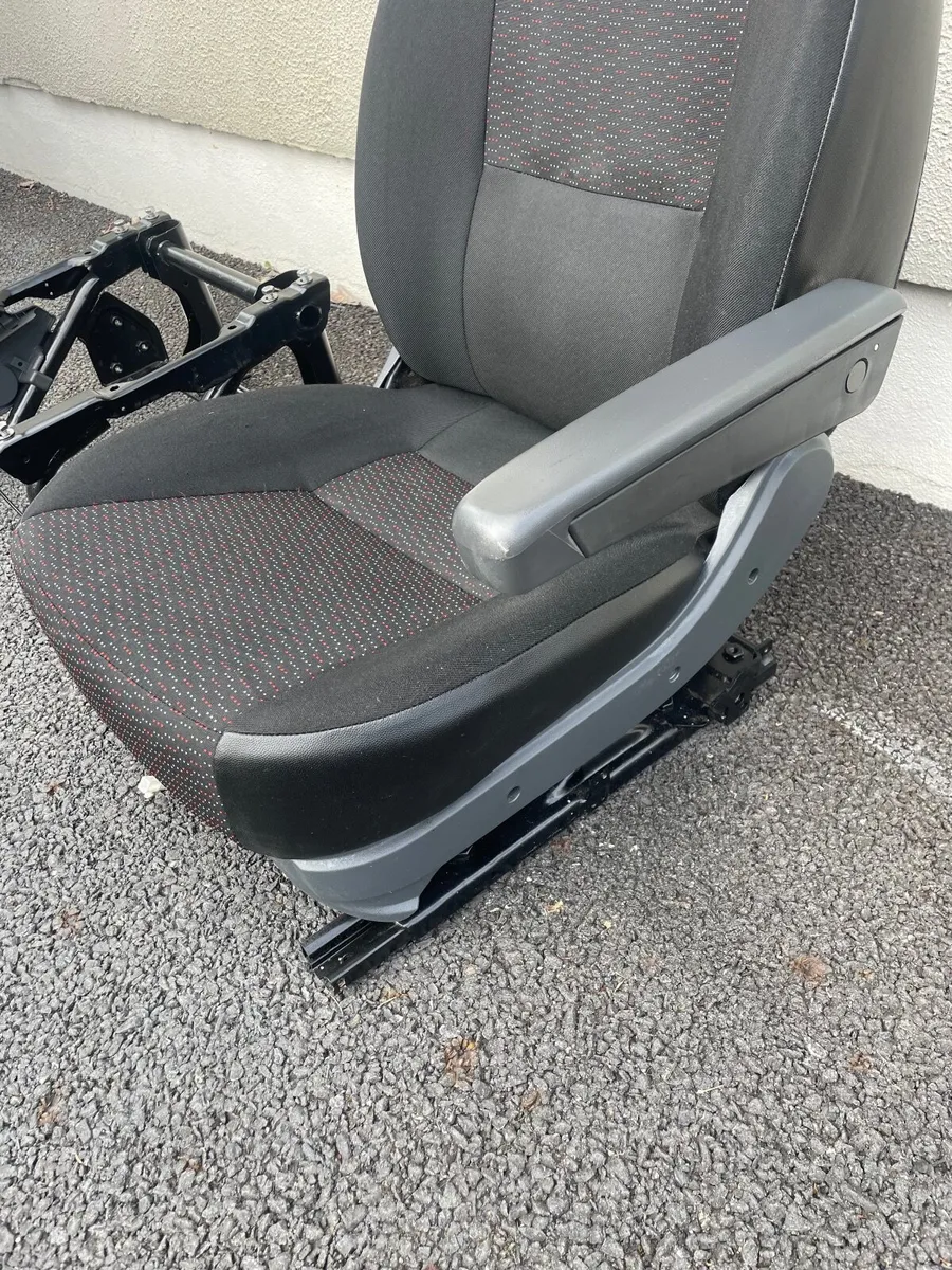 Peugeot Boxer seat and base - Image 4