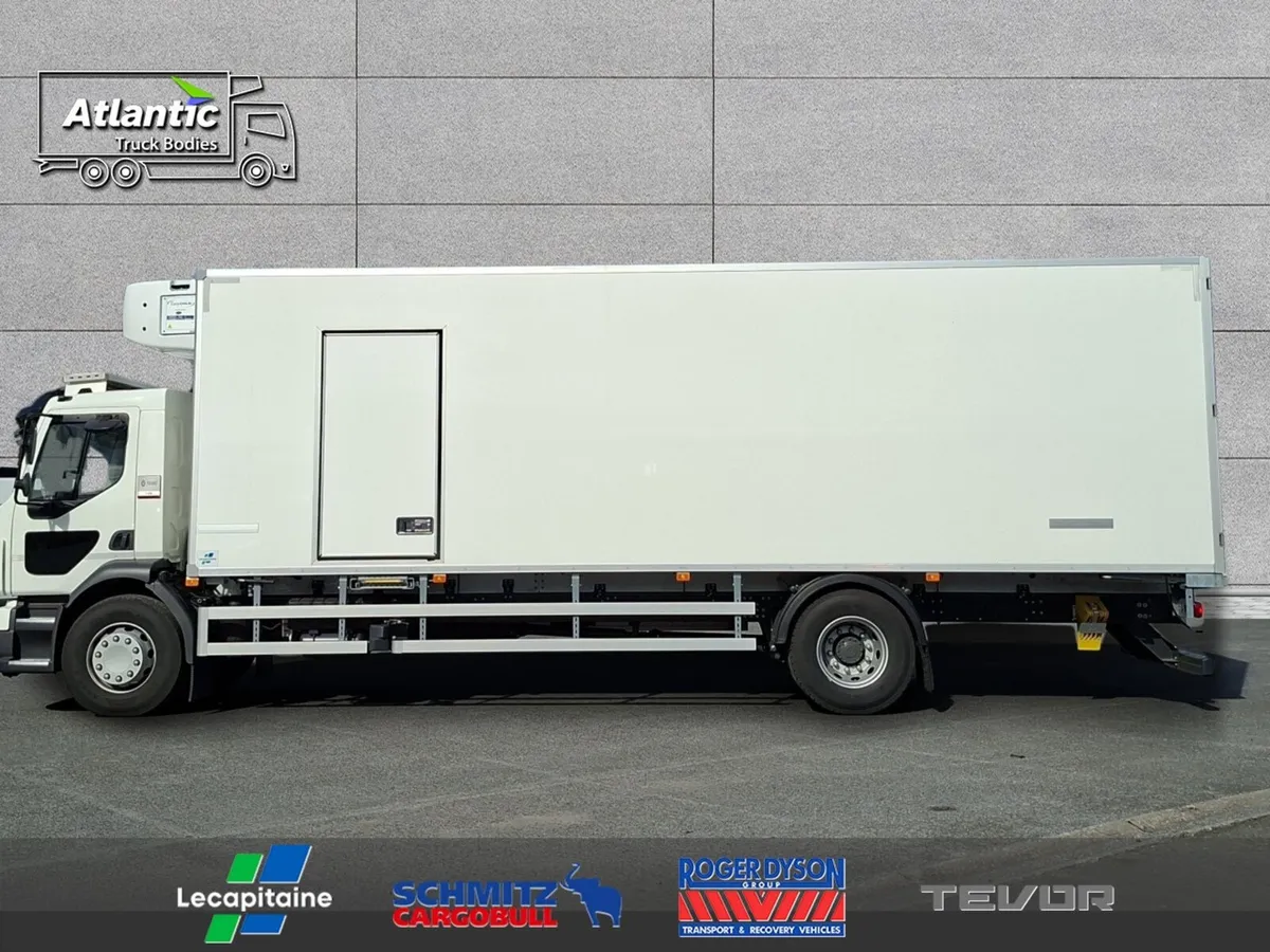 New Renault 18T Renault with carrier frdge unit - Image 2