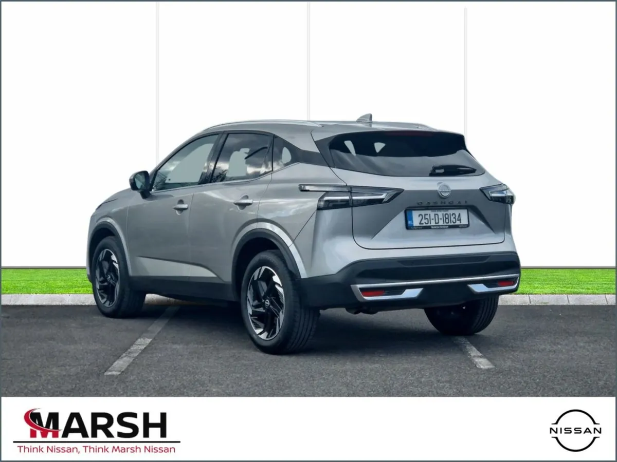 Nissan QASHQAI 1.3 PET Mild Hybrid SV Premium - Image 3