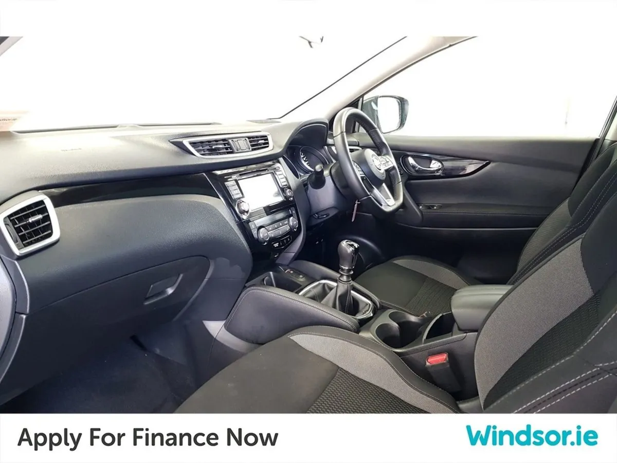 Nissan QASHQAI 1.2 PET SV - Image 4