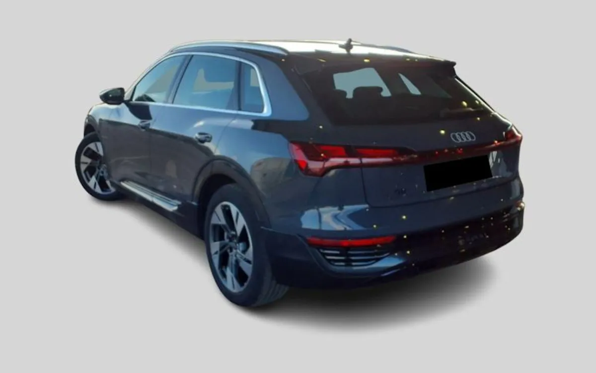 AUDI Q8 E-TRON SPORT QUATTRO 95Kwh // 232 REG - Image 3