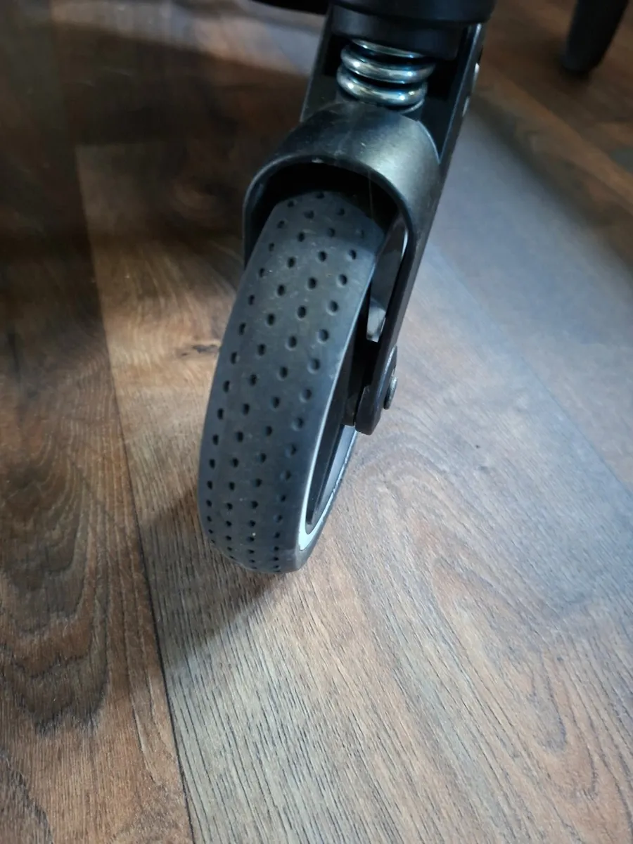 Pushchair - Image 2