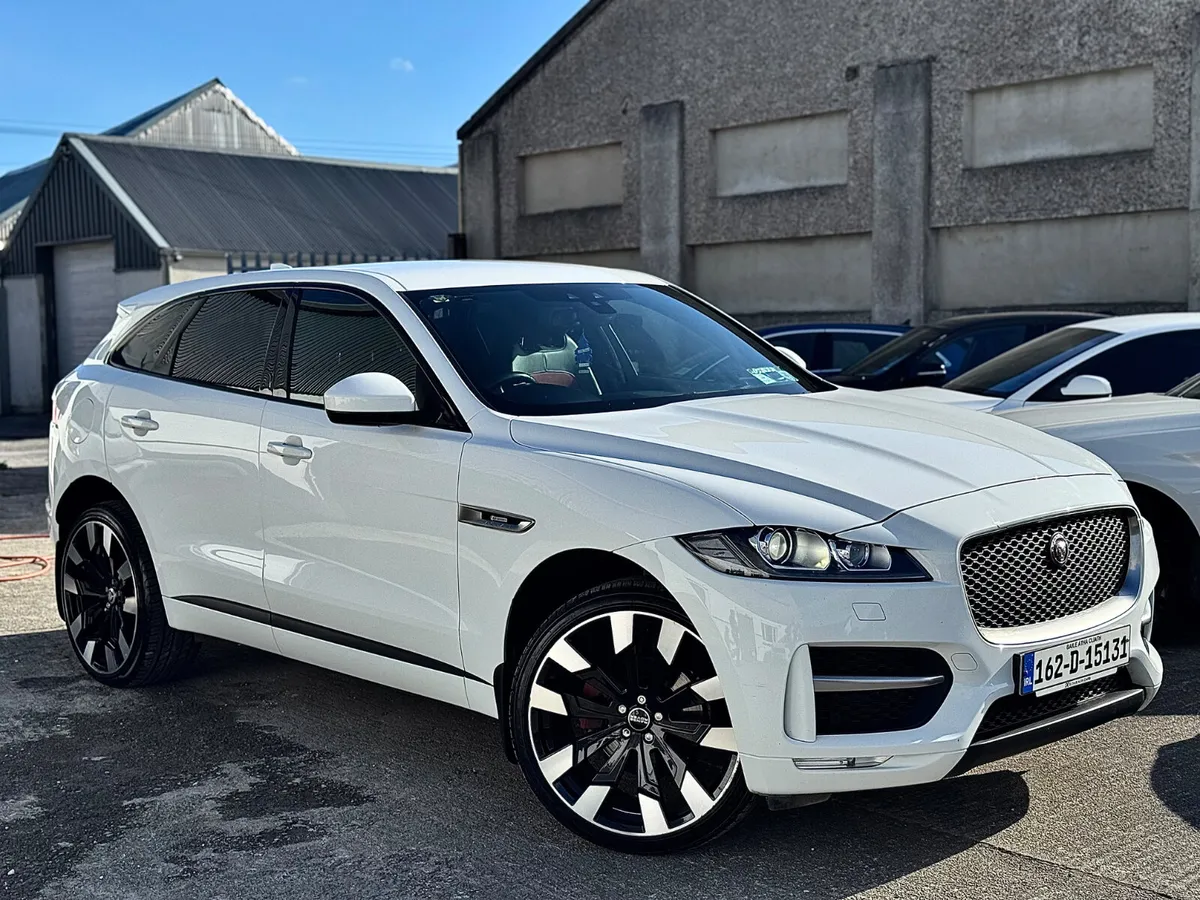⚫️Jaguar F-Pace 2016 TOP SPEC!!⚫️ - Image 1