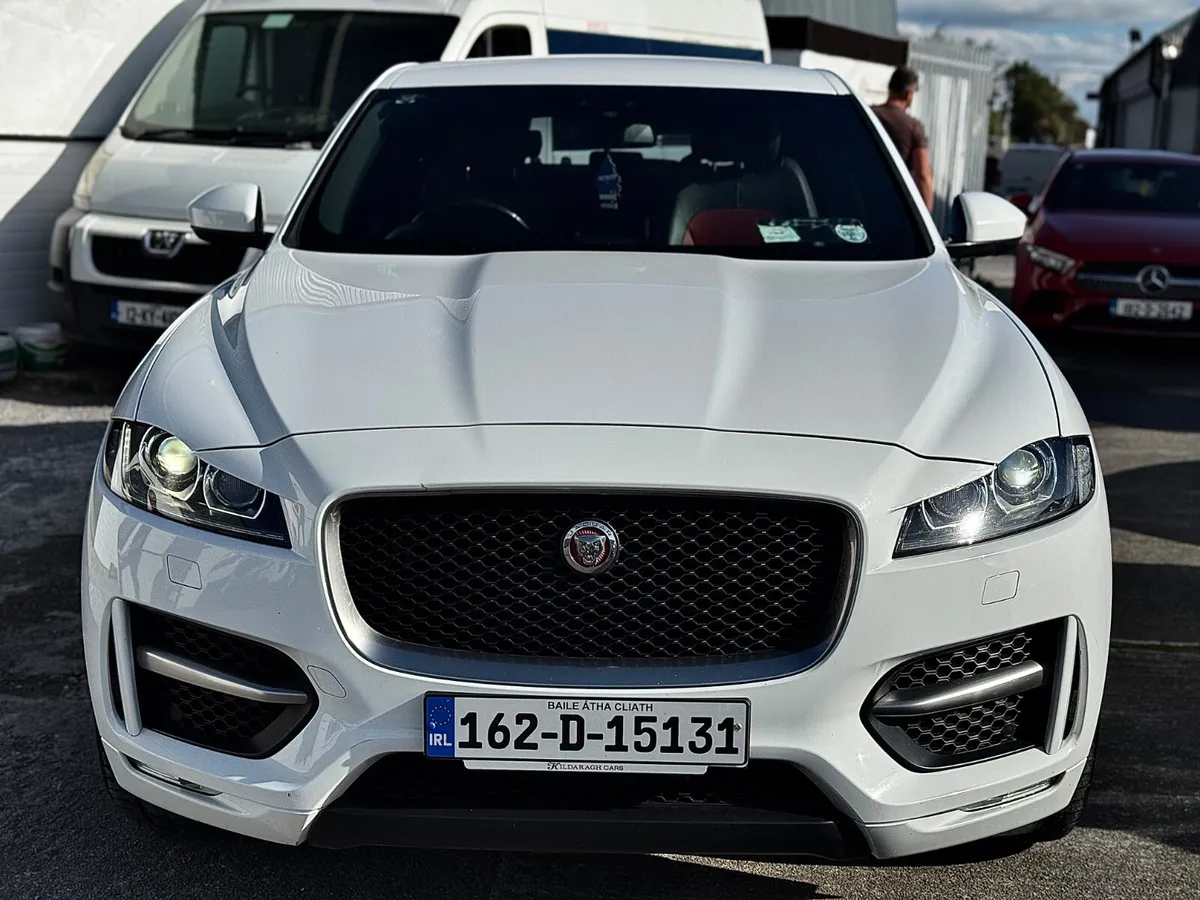 ⚫️Jaguar F-Pace 2016 TOP SPEC!!⚫️ - Image 2