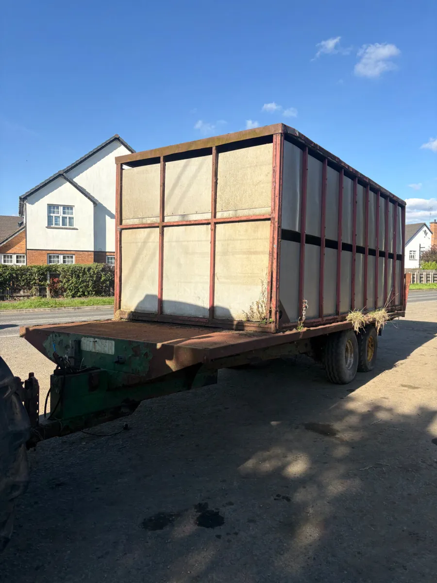 Tractor drawn Cattle trailer - Image 1