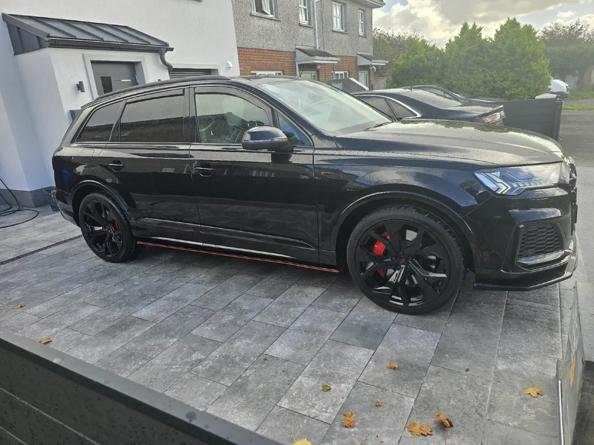 Audi Q7 2021 N1 crew cab - Image 2