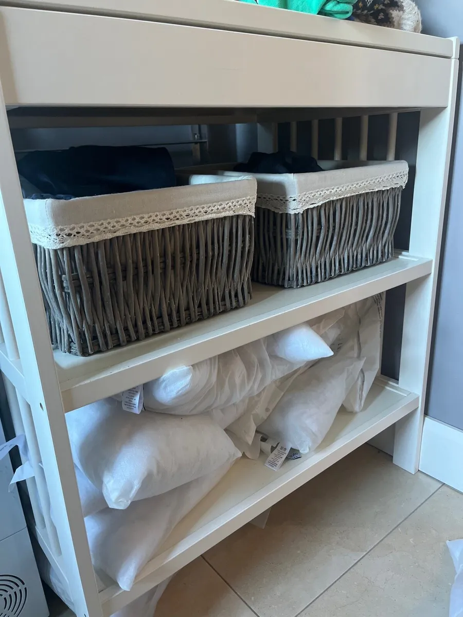 Gulliver IKEA changing table - Image 4