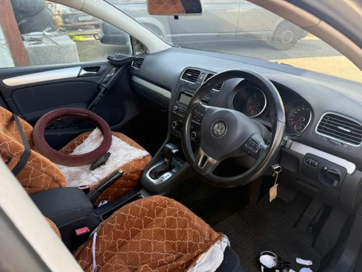 2009 VOLKSWAGEN GOLF 2.0L-D - Image 2