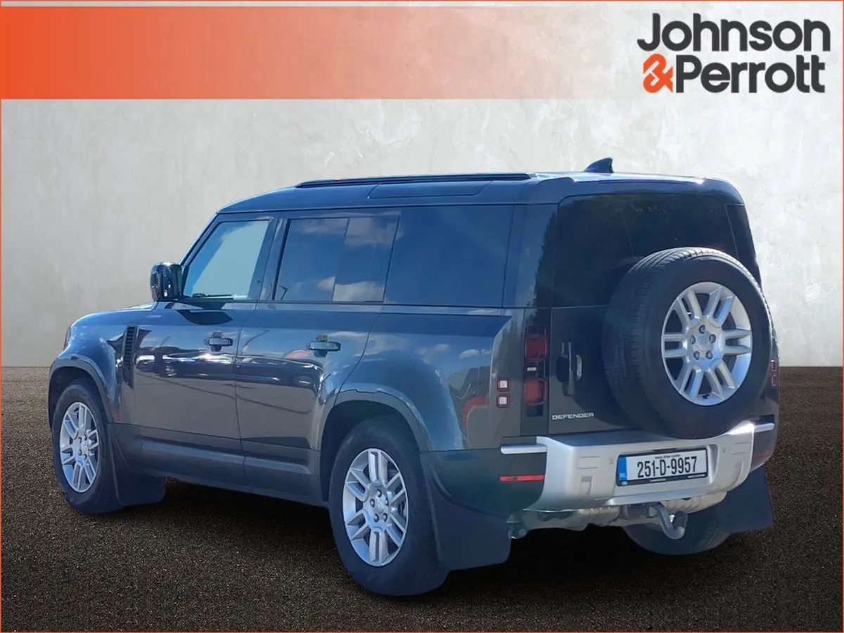 Land Rover Defender Defender 3.0 D S 2 My25 Hard - Image 3