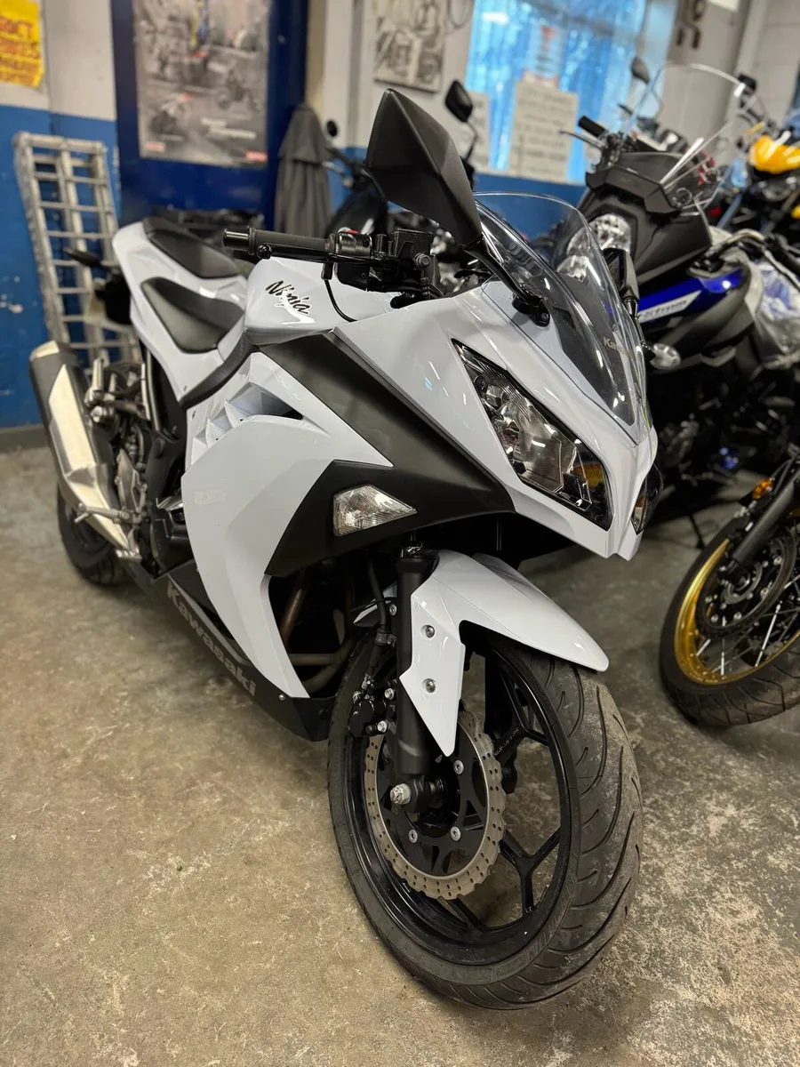 2014 Kawasaki Ninja 300 As New Condition! - Image 2