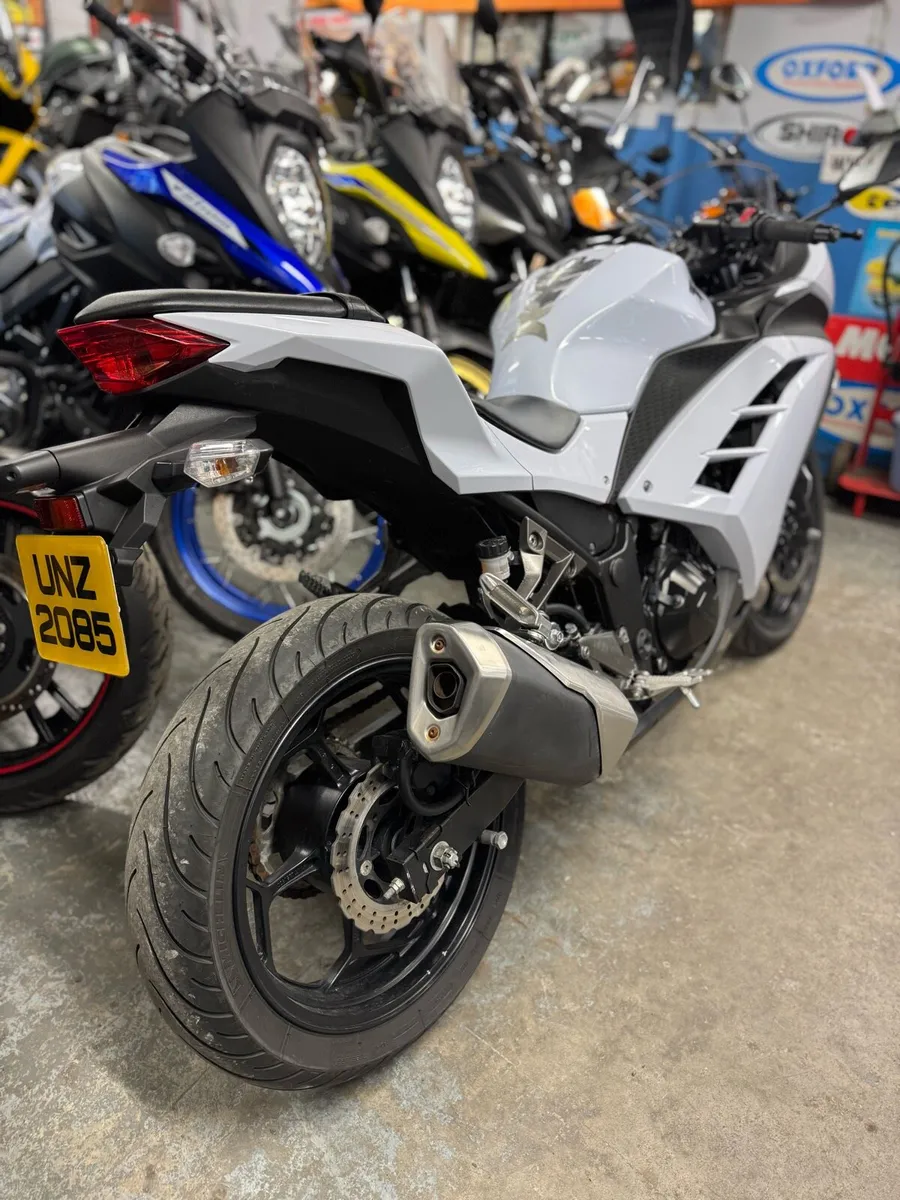 2014 Kawasaki Ninja 300 As New Condition! - Image 3