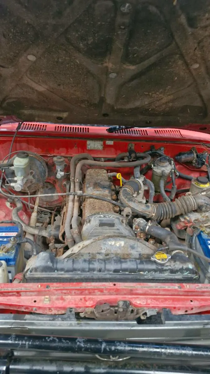 Toyota hilux - Image 2