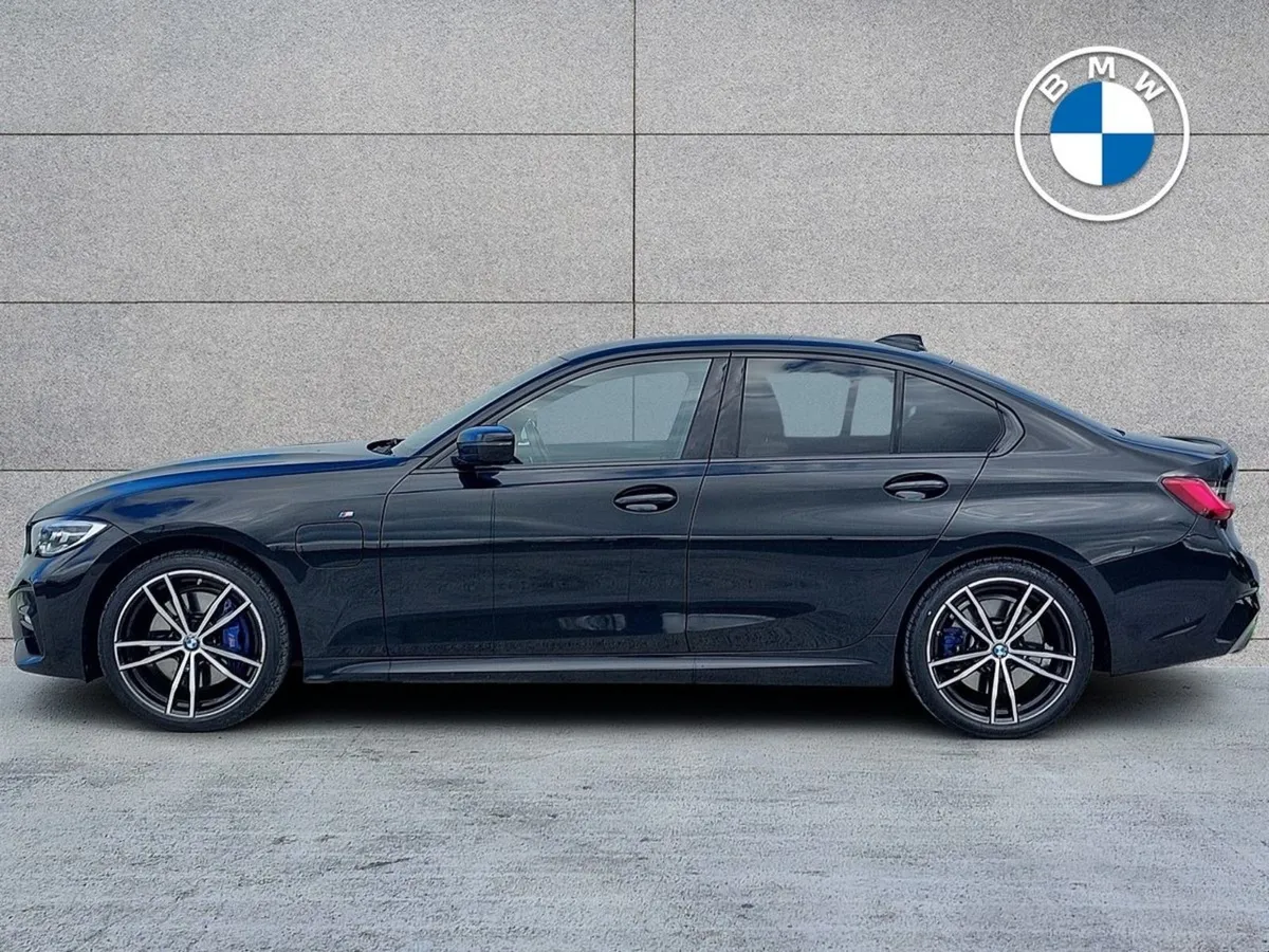 BMW 3 Series 330e M Sport Saloon - Image 4